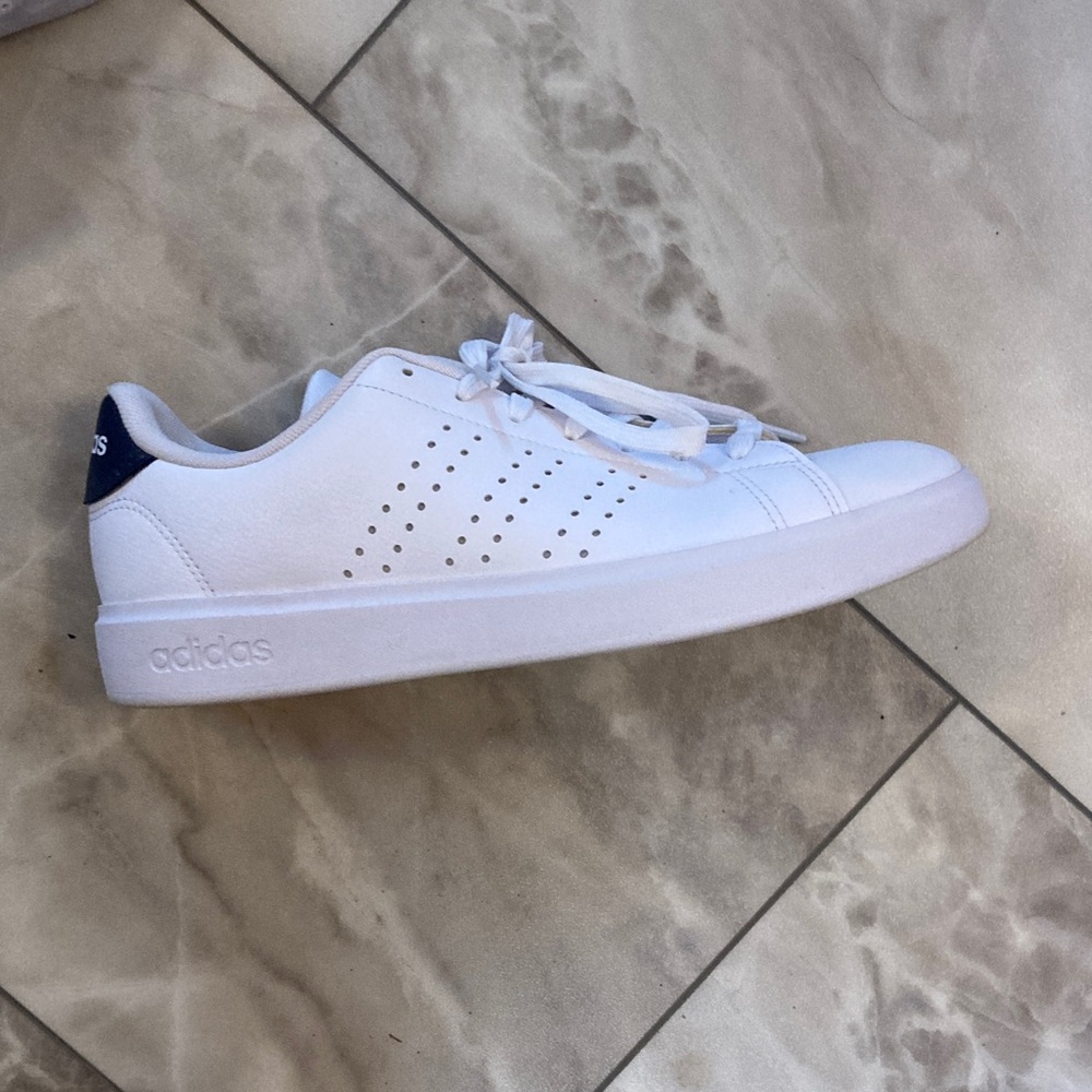 Adidas Women’s Advantage 2.0 Cloudfoam White Sneakers - Picture 3 of 14